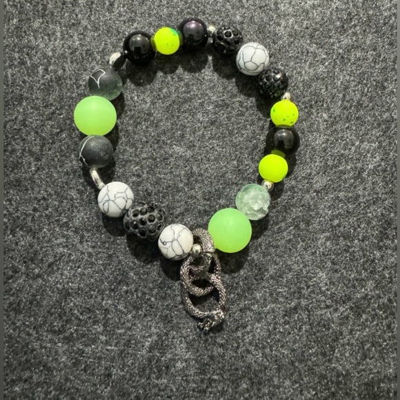 Halloween glass beads Charm bracelet set *glow in the dark beads* - Picture 6 of 7